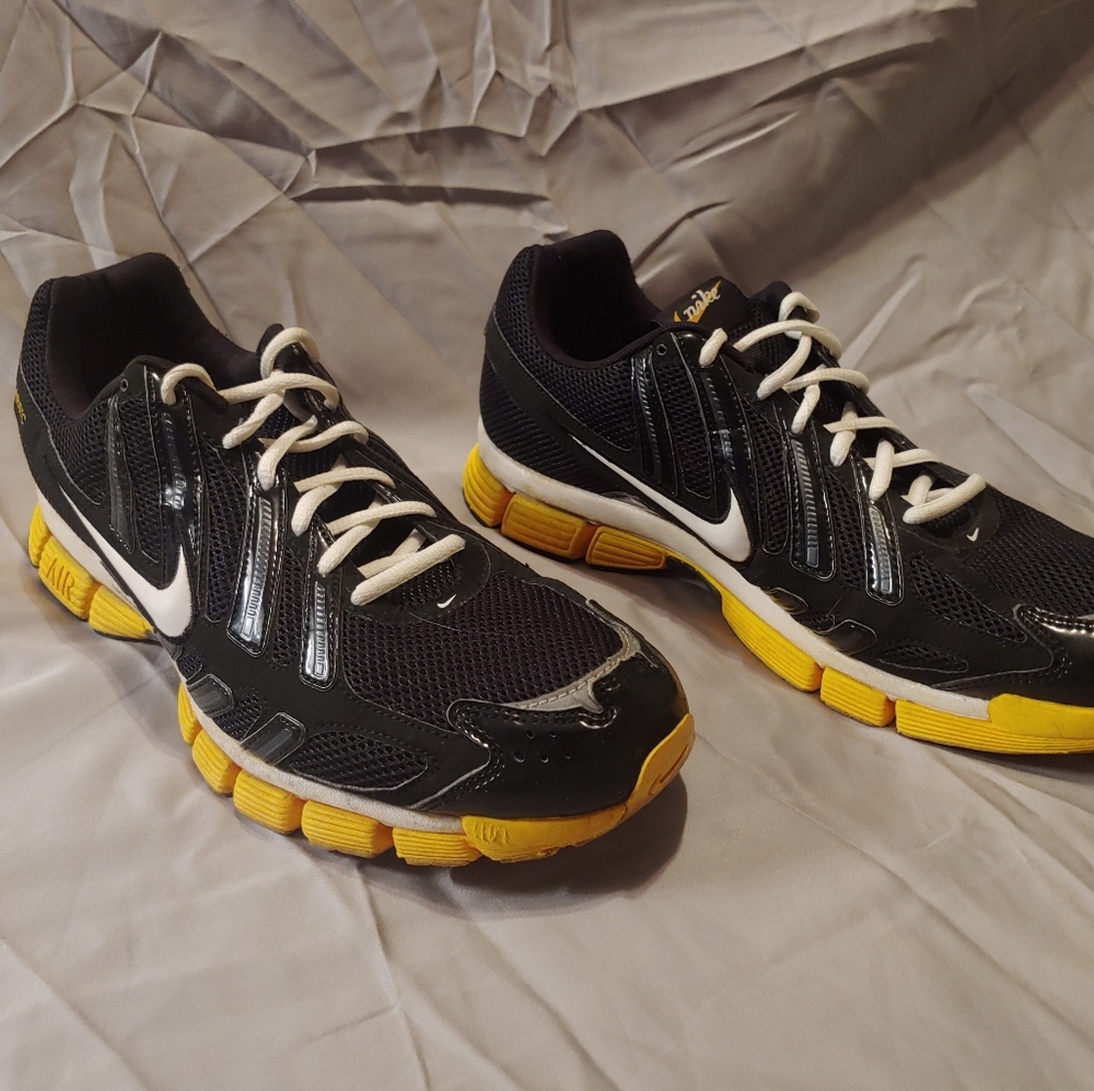 Nike Air shoes men's size 13